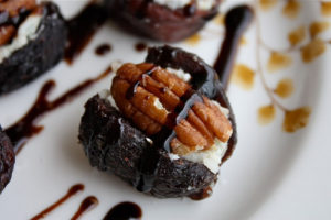 Dried Figs with Traditional Barrel Aged Balsamic and  Mascarpone Recipe