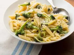 Garlicky Roasted Broccoli And Pasta Recipe