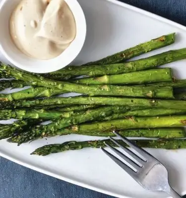 Roasted Asparagus with Parsley Dip