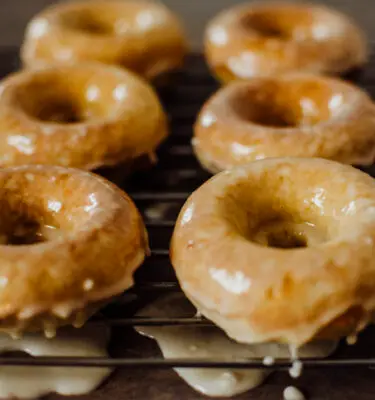 Apple-Balsamic-Glazed-Doughnuts-Recipe