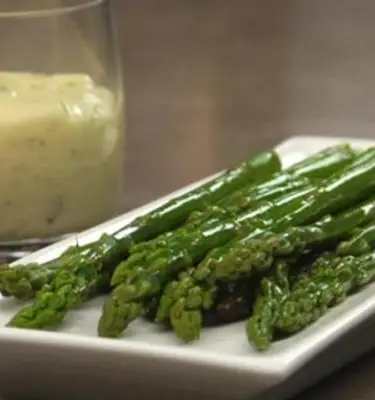 Steamed Asparagus in Garlic Infused Olive Oil Recipe