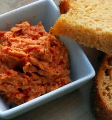 Sun-Dried Tomato Dip with Rosemary / Basil Olive Oil Recipe