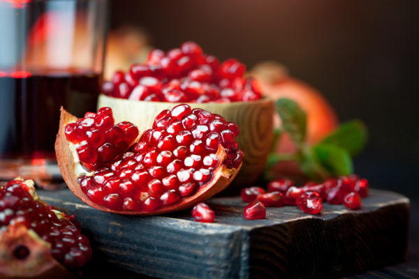 Pomegranate Balsamic Granola Bars Recipe