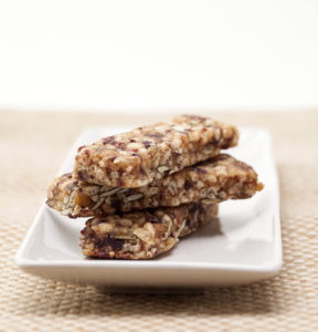 Pomegranate Balsamic Granola Bars Recipe