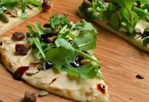 Arugula and Hummus Pizzas Recipe