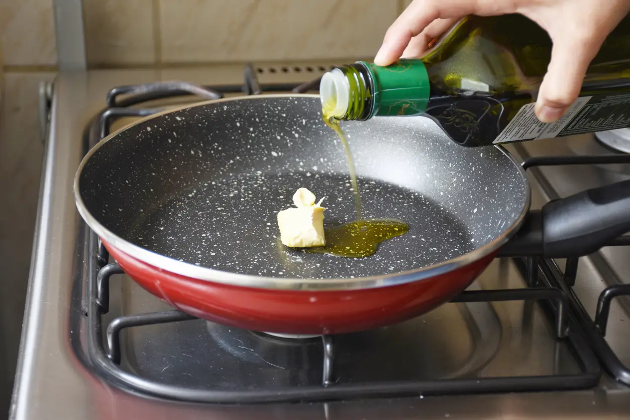 Infused Extra Virgin Olive Oil | <b>Garlic & Butter - Organic</b> | 5 Gallon / 19 Liter